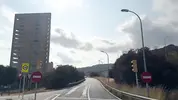 лапает сиськи в бэхе
