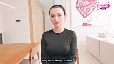 Шлепки: Молодая русская девушка трахается на собеседовании на роль няни