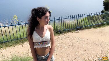 Русская туристка подрочила хуй эксгибиционисту на курорте