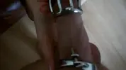 зрелая жена снимает пояс верности с хуя рогоносца