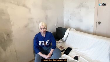Бригадирша сорвала сроки по ремонту? Наказана хуем в рот и в жопу