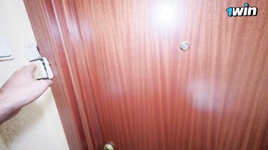 Парень пришел на порно кастинг и трахнул красивую девушку менеджера
