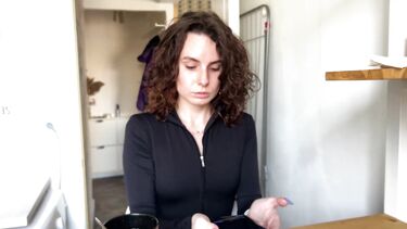 Darcy Dark: Секс в машине с окончанием в бритую киску рыжей девчонки