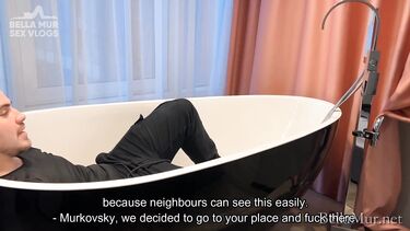 Белла Мур снимает влог с аналом и лесбийским куни