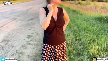 Кончил в пизду мачехи после траха на природе