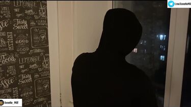 Только не увольняйте! Старательно ебет начальницу ради сохранения работы