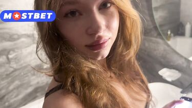 Lizzy W: Венозный член в киске Лиззи Вайлд после глубокого минета в ванной