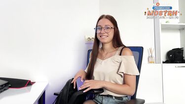 Одноклассник отодрал отличницу вместо уроков