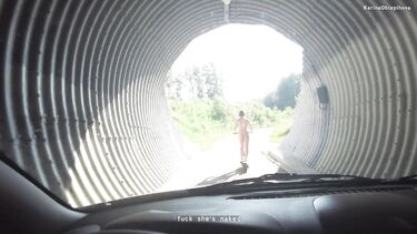 Водитель поимел на природе голую самокатчицу