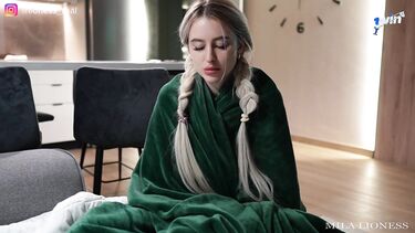 Сводная сестра: Нашла утешение на члене сводного брата после ночного кошмара