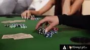 девушки играют в техасский холдем