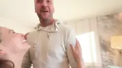 муж привез жену для съемки порно влога