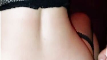 Alina Sexwife: Друзья мужа ебут Алину сексвайф в рот и пизду в гандонах