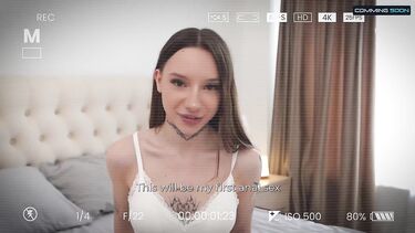 Беспощадная порно индустрия: анальная разработка для дебютантки Луны Эванс